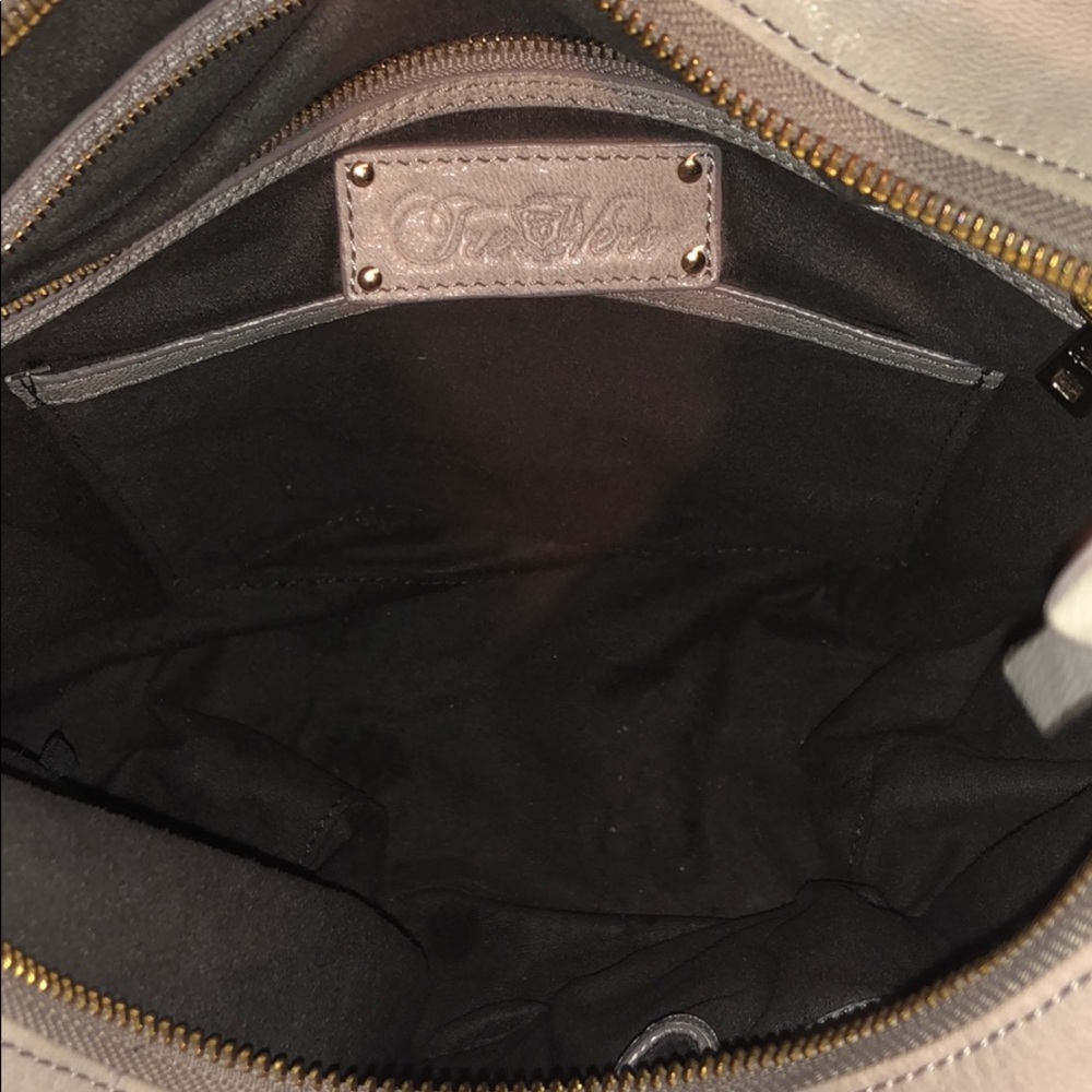 Beautiful Tre Vero Italian handbag - Picture 6 of 7